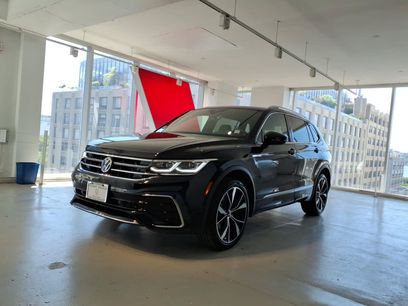 Used 2023 Volkswagen Tiguan SEL R-Line