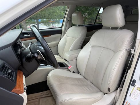 Used 2013 Subaru Outback 2.5i Limited AWD/4WD image 35