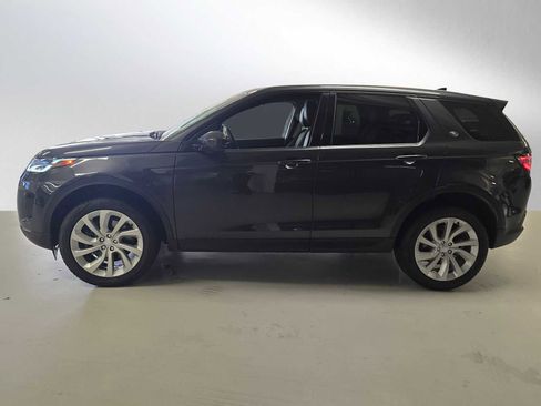 Used 2023 Land Rover Discovery Sport SE image 2