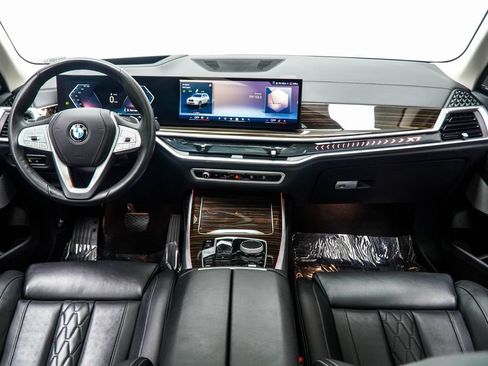 Used 2026 BMW X7 xDrive40i AWD/4WD image 5