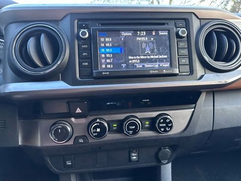 Used 2017 Toyota Tacoma SR5 w/ Tow Package image 14