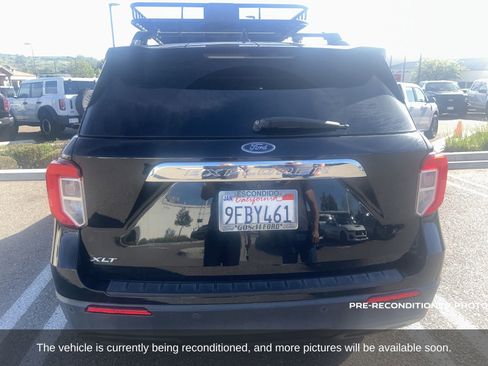 Used 2021 Ford Explorer XLT image 4
