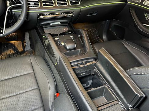 Used 2025 Mercedes-Benz GLE 350 4MATIC image 32