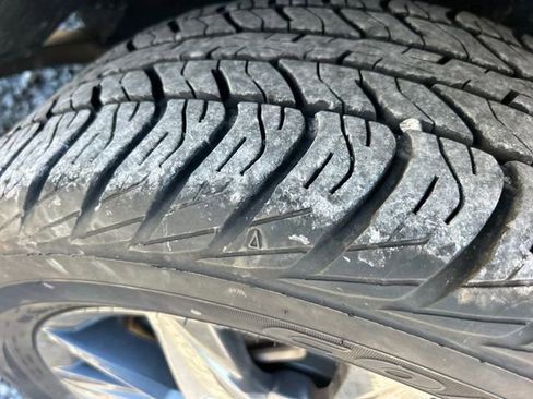 Used 2023 Volkswagen Tiguan SE image 56