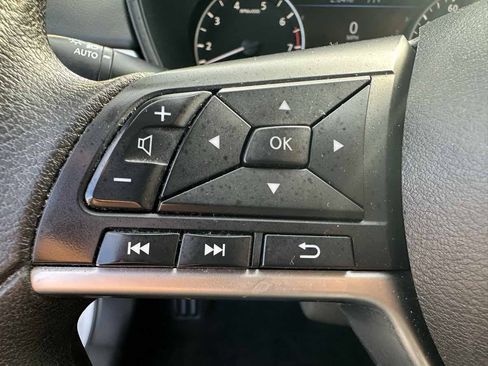 Used 2022 Nissan Altima 2.5 SV FWD image 15