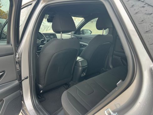 Certified 2025 Hyundai Elantra Sport image 16