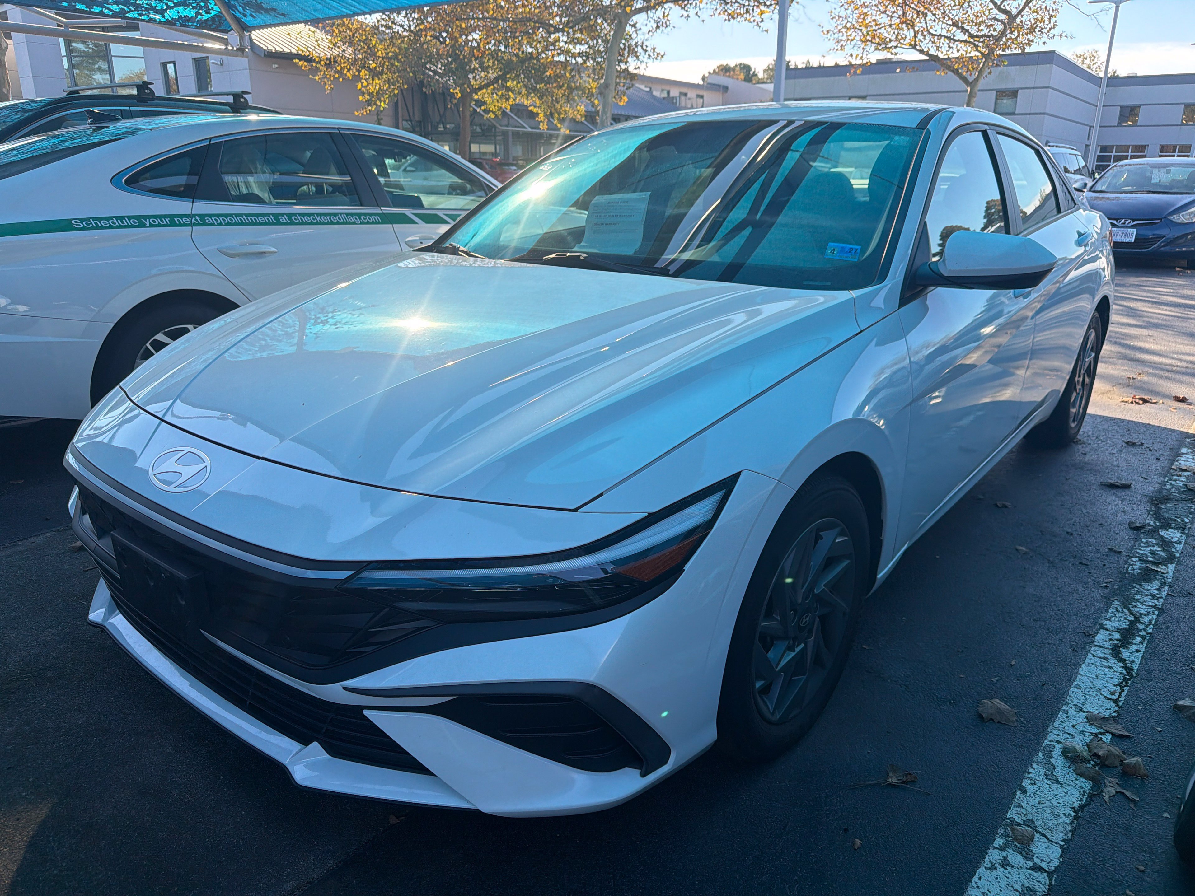 Used 2024 Hyundai Elantra SEL FWD image 4