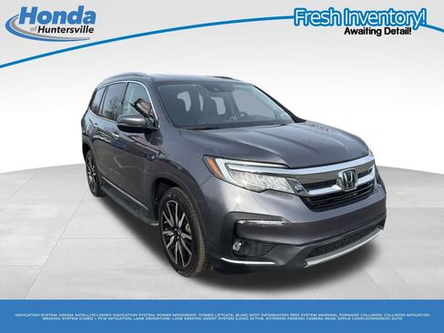 Used 2022 Honda Pilot Touring image 1