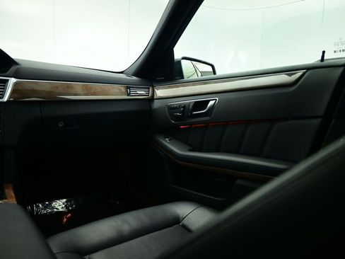 Used 2012 Mercedes-Benz E 350 4MATIC Sedan image 14