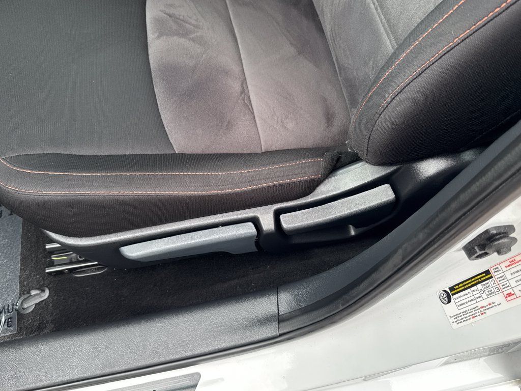 Used 2024 Nissan Sentra SR FWD image 49