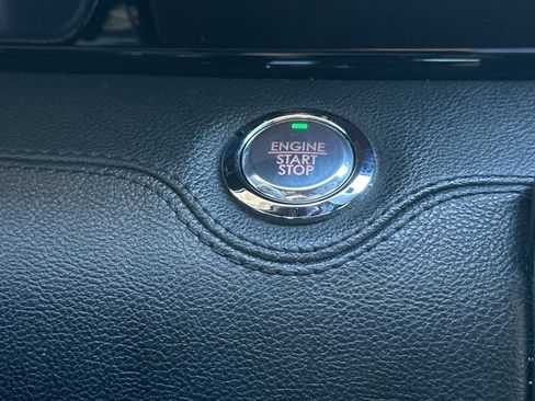 Used 2023 Lincoln Navigator L Reserve image 24