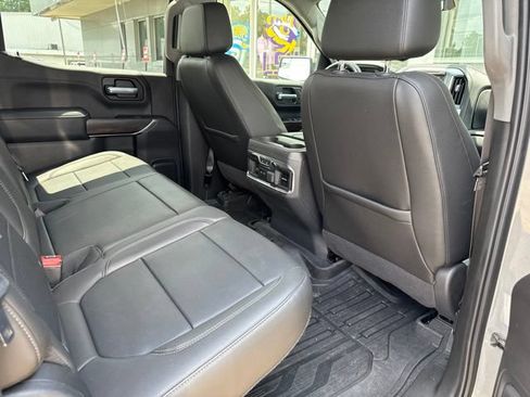 Used 2020 GMC Sierra 1500 SLT RWD image 21