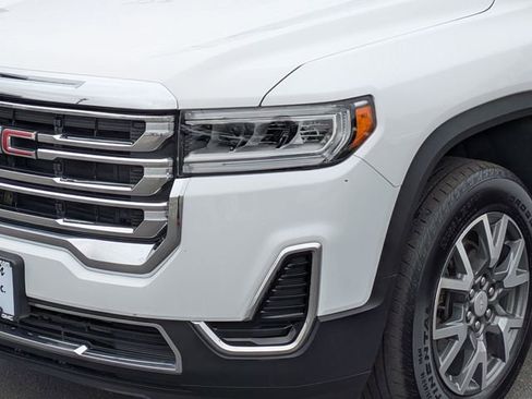 Used 2023 GMC Acadia SLE w/ Driver Convenience Package image 9