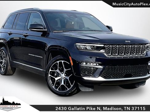 Used 2022 Jeep Grand Cherokee Summit AWD/4WD image 1