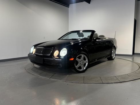 Used 2003 Mercedes-Benz CLK 430 Cabriolet w/ K4 Opt Pkg image 3