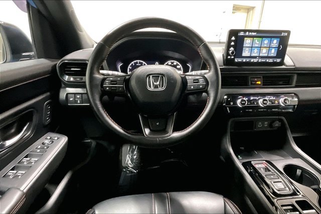 Used 2024 Honda Pilot TrailSport image 5