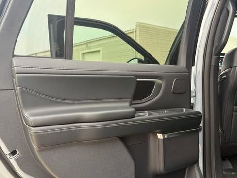 New 2027 Ford Expedition Platinum w/ Stealth Performance Package AWD/4WD image 29