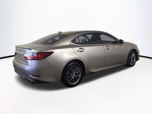 Used 2018 Lexus ES 350 w/ Premier Package FWD image 5