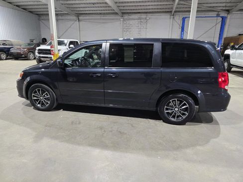 Used 2014 Dodge Grand Caravan SE w/ Quick Order Package 29E SE FWD image 5