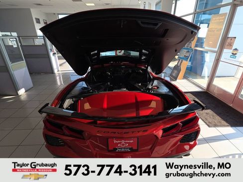 Used 2025 Chevrolet Corvette Stingray Preferred Cpe w/ Z51 Performance Package RWD image 25