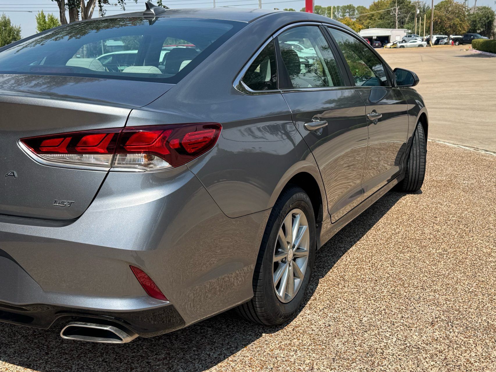 Used 2019 Hyundai Sonata ECO FWD image 4