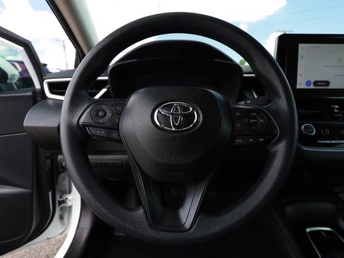 Used 2025 Toyota Corolla LE w/ Convenience Package FWD image 10