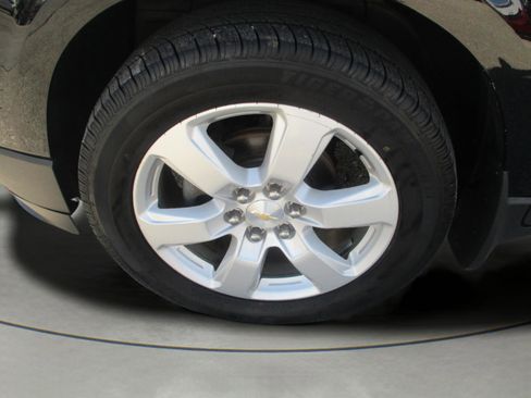 Used 2016 Chevrolet Traverse LT w/ Style and Technology Package FWD image 10