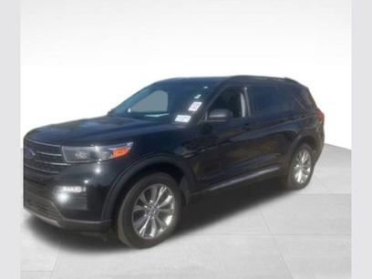 Certified 2023 Ford Explorer XLT w/ Equipment Group 202A