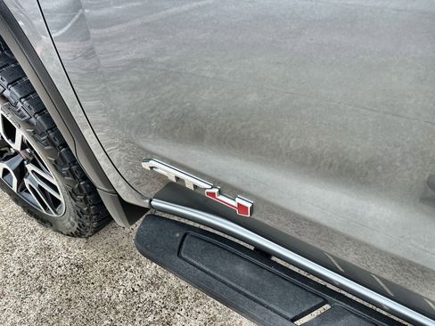 Used 2024 GMC Sierra 1500 AT4 w/ Technology Package image 14