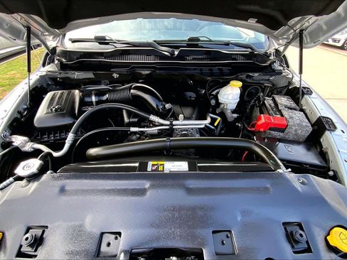 Used 2019 RAM 1500 Lone Star image 31