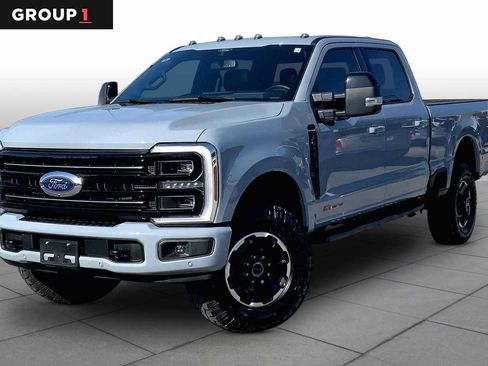 Used 2025 Ford F250 Platinum w/ Tremor Off-Road Package AWD/4WD image 1