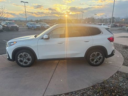 Used 2023 BMW X1 xDrive28i AWD/4WD image 4