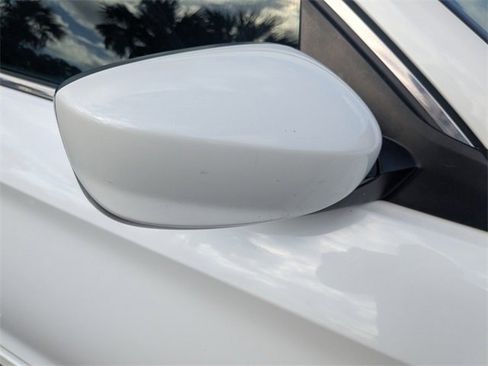 Used 2016 Honda Accord Sport image 11