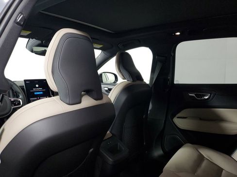 New 2026 Volvo XC60 B5 Plus w/ Climate Package AWD/4WD image 15