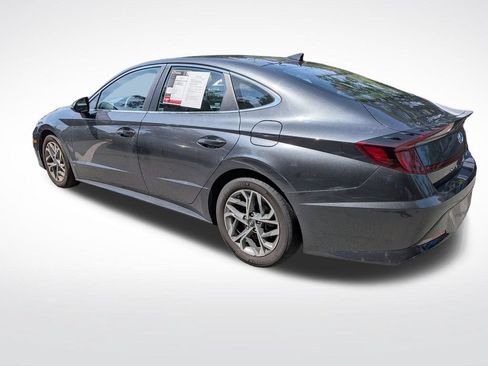 Used 2022 Hyundai Sonata SEL w/ Preferred Accessory Package FWD image 6