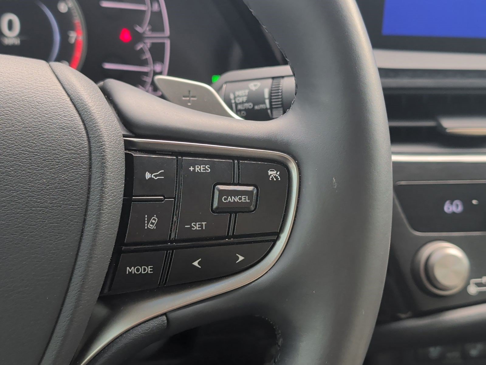 Used 2025 Lexus ES 350 w/ Premium Package FWD image 15