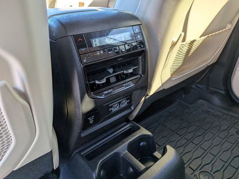 Used 2023 Jeep Grand Cherokee L Limited w/ Trailer Tow Group (B) image 25