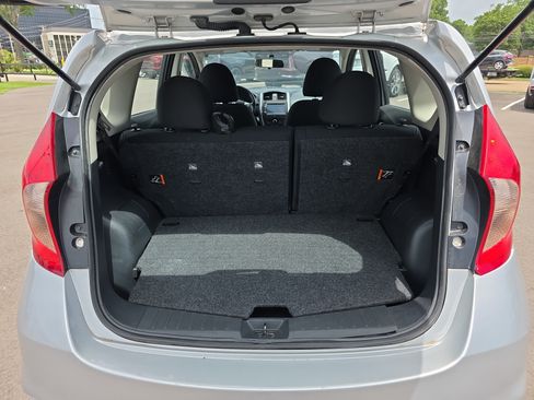 Used 2019 Nissan Versa Note SV FWD image 13