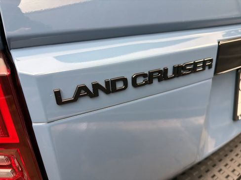 Used 2025 Toyota Land Cruiser w/ Premium Package image 28