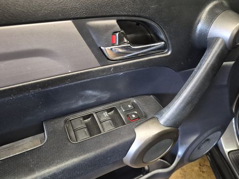 Used 2011 Honda CR-V SE image 9