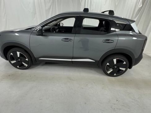 New 2026 Nissan Kicks SR w/ Cold Weather Package AWD/4WD image 6