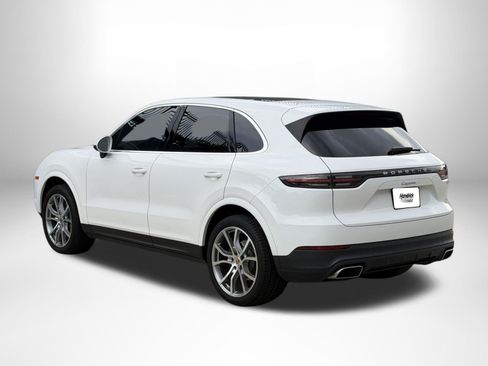 Used 2021 Porsche Cayenne AWD/4WD image 5