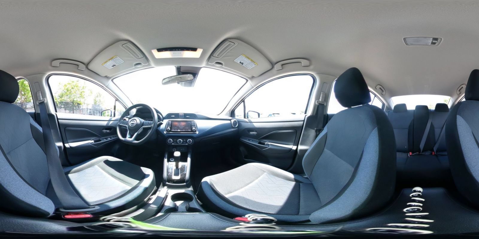 Used 2025 Nissan Versa SV FWD image 36