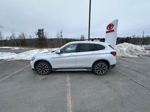 Used 2022 BMW X1 xDrive28i w/ Convenience Package image 6