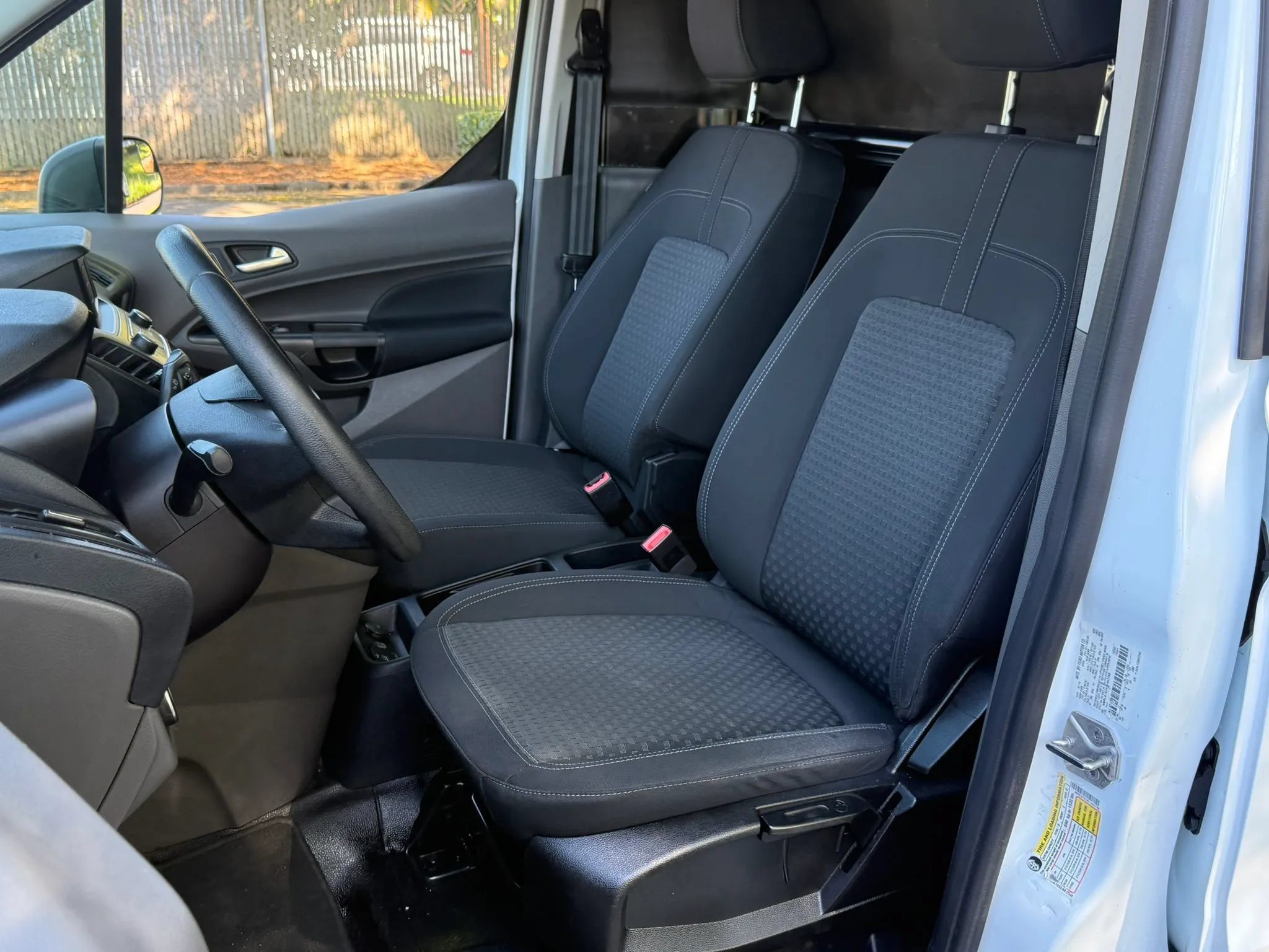 Used 2020 Ford Transit Connect XL FWD image 16