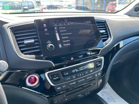 Used 2021 Honda Pilot Touring image 16