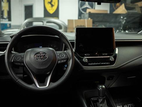Used 2024 Toyota Corolla SE image 17