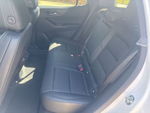 New 2026 Chevrolet Equinox LT w/ Convenience Package II FWD image 38