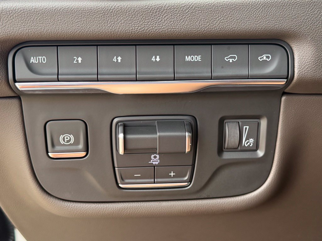 Used 2025 Cadillac Escalade Premium Luxury w/ Touring Package AWD/4WD image 35