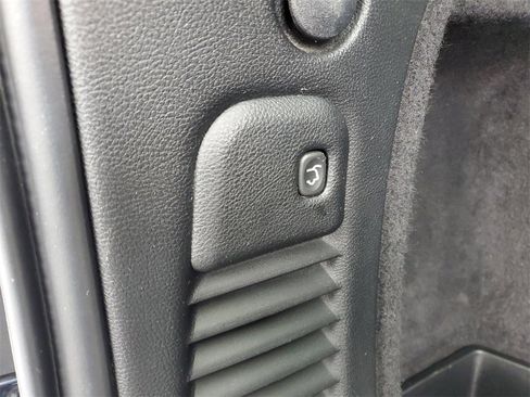 Used 2023 Dodge Durango GT image 31